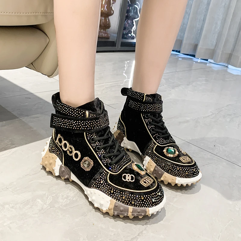 

2022 Spring Summer Hip-Hop Rhinestone Women Sneakser Ins Tide Diamond Breathable Luxury Designers Casual Thick Bottoms Dad Boots