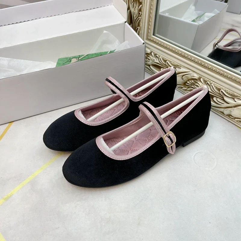 

2024 New Autumn Winter Korea Flats Round Toe Women's Shoes Velvet Silk Flats Fashion Mary Jane Shoes Women Shoes