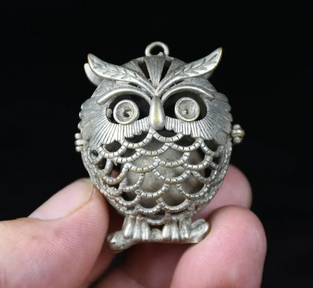 

4CM Rare Old Chinese Miao Silver Feng Shui Owl Hollow out Bell Pendant