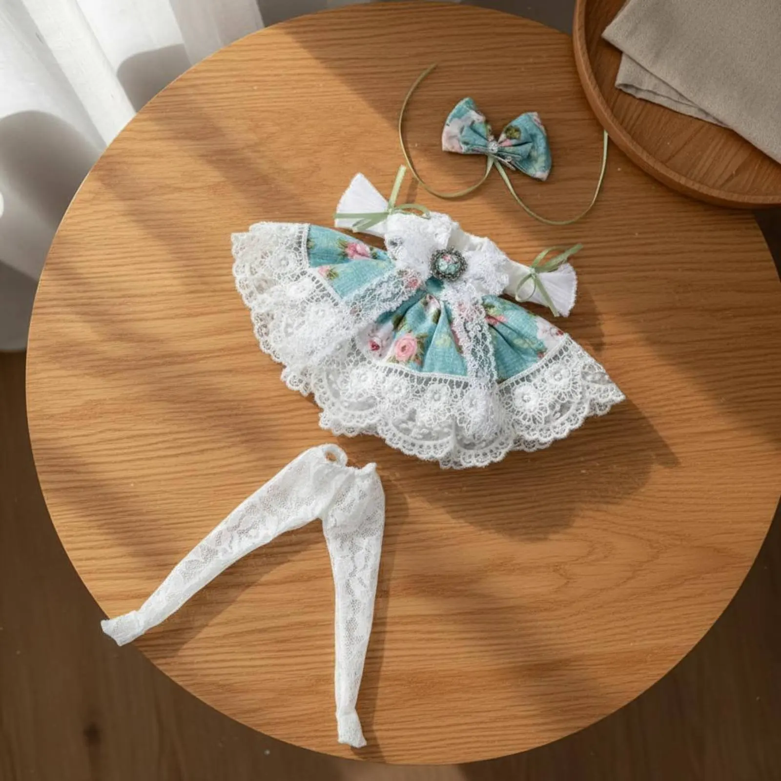 Фото Комплект одежды для кукол BJD: платье в стиле Лолита с бантом и винтажными аксессуарами №5