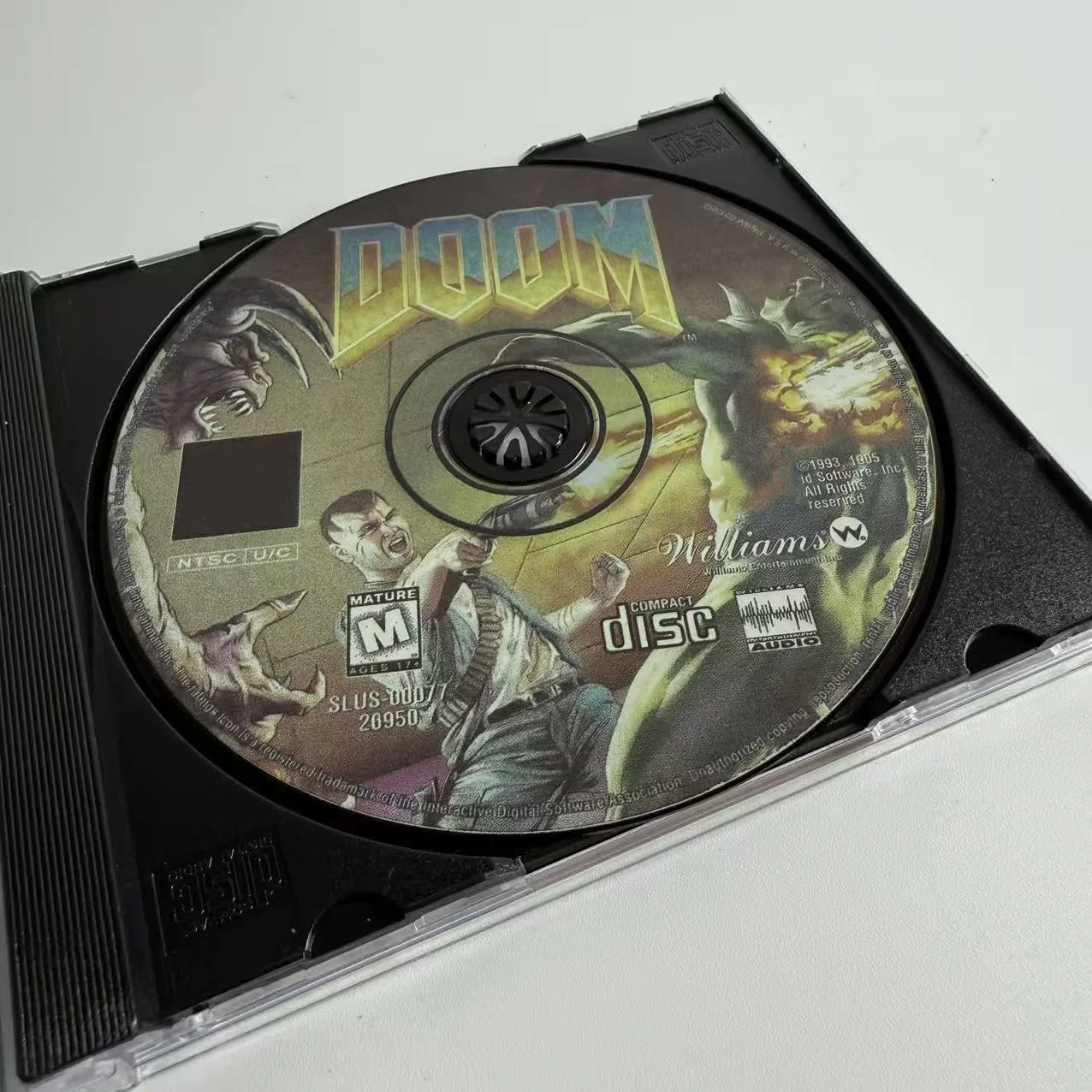 Фото Высококачественный репродукционный диск для Sony PS1: DOOM (версия с вибрацией, без инструкции) №3
