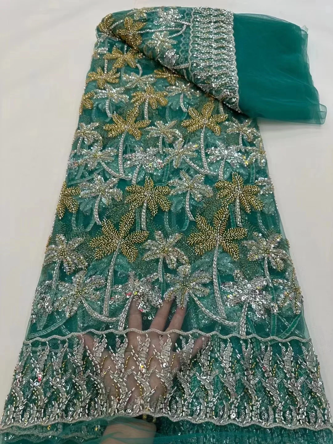 

Fashion High Quality Luxury French Embroidery Heavy Groom Lace Fabric African Nigerian With Sequins Fabric For Wedding Dress