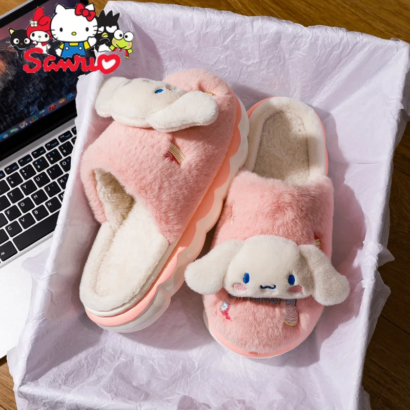 Тапочки Sanrio Kuromi Hello Kitty