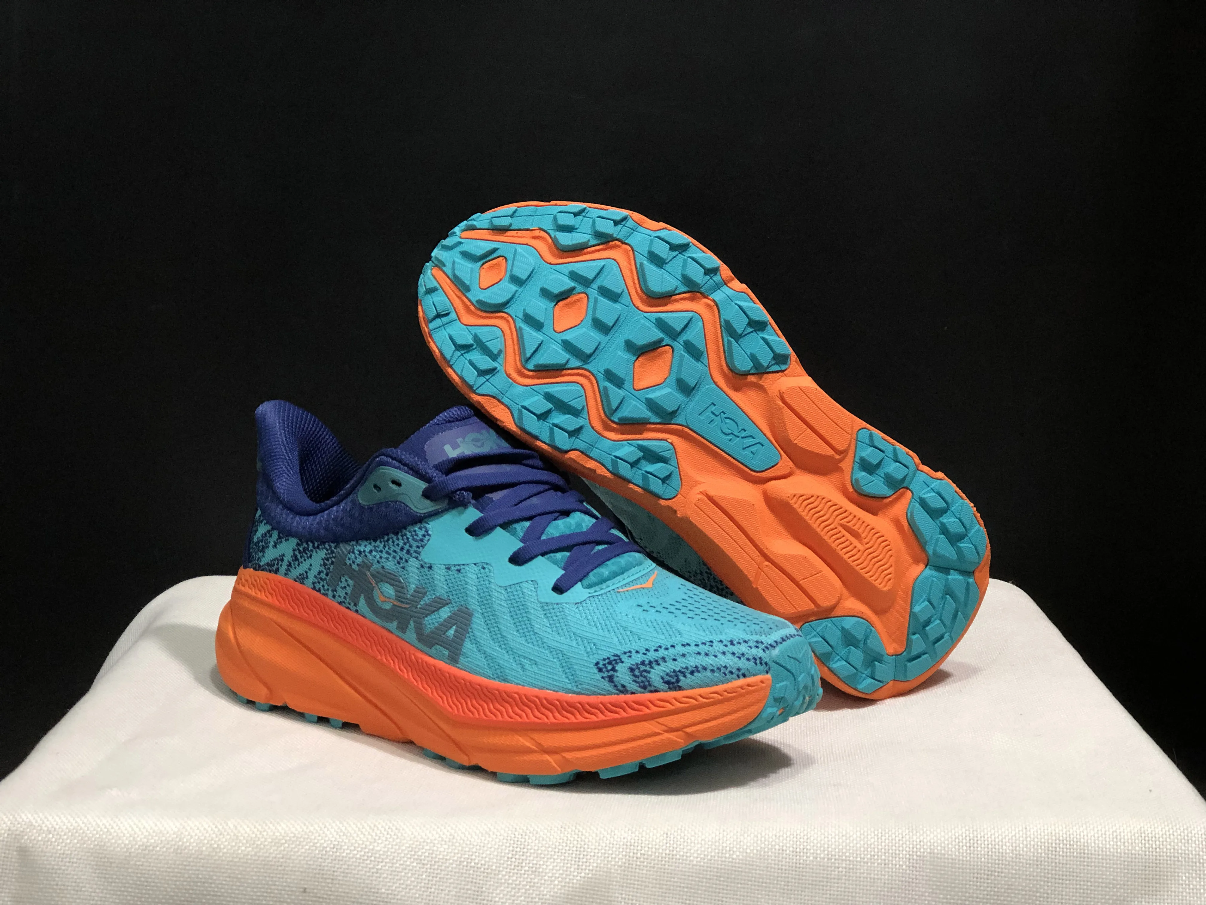 

Unisex Running Shoes HOKA Mesh Breathable Jogging Lightweight Sports Casual Tennis Shoes ONE Challenger 7 Road With Original Box