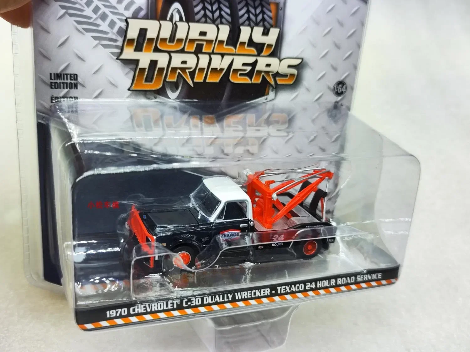 1:64 1970 C-30 Dually — автомобиль для очистки препятствий Texaco Chevrolet Коллекция моделей