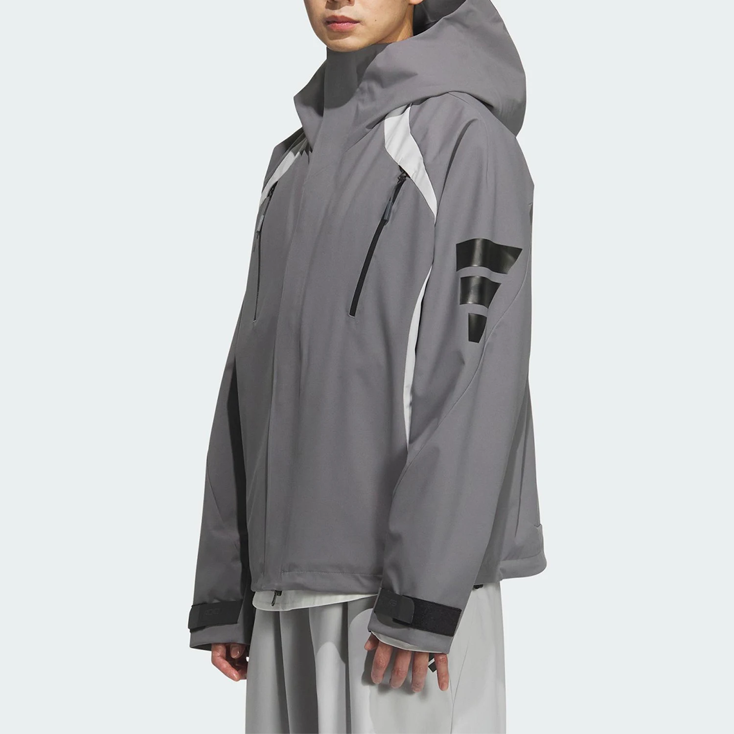 Фото Оригинальная мужская спортивная куртка Adidas FUSTL P JKT с капюшоном и комбинированным дизайном, модель KA2430 №1