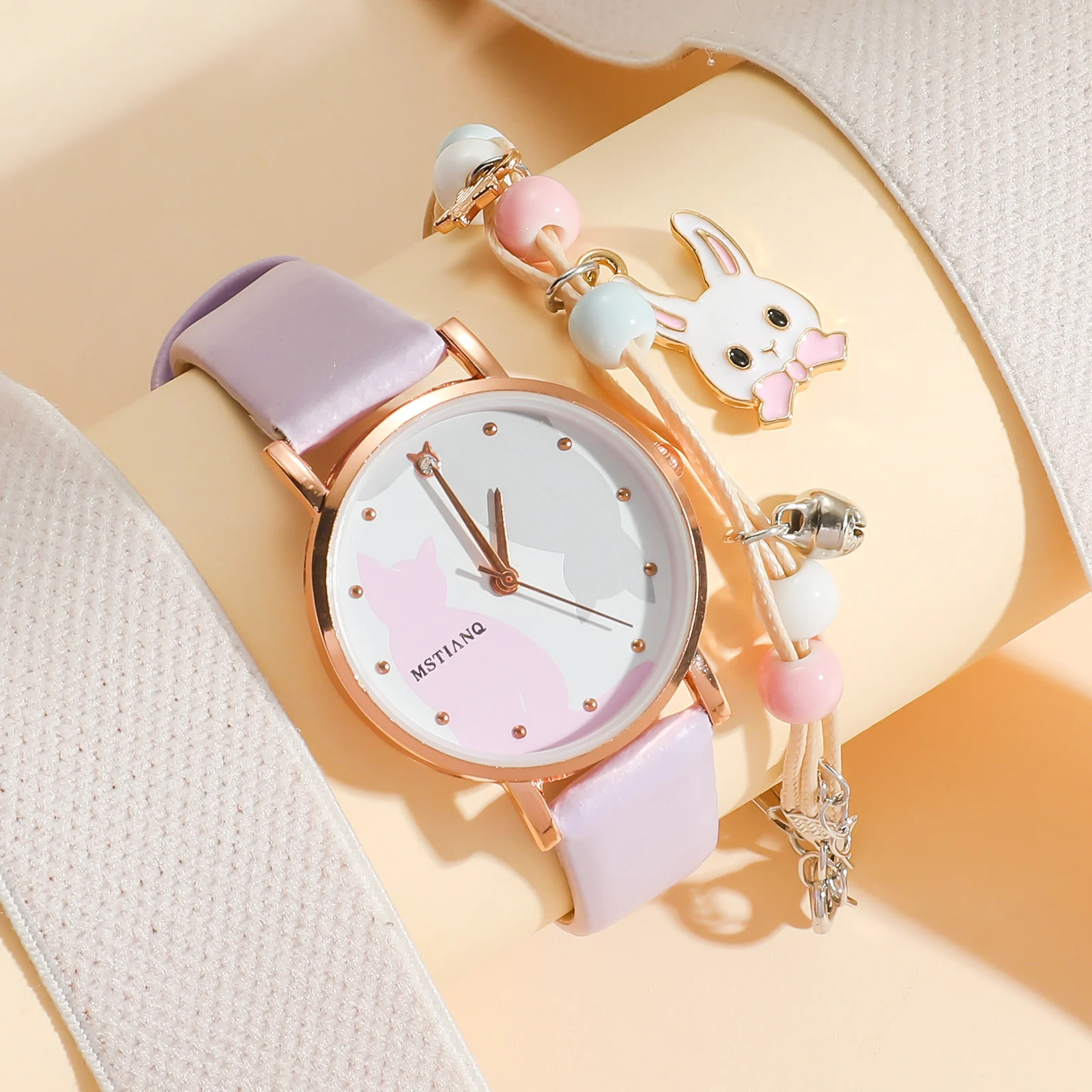 Простой повседневный браслет с котом и бриллиантами