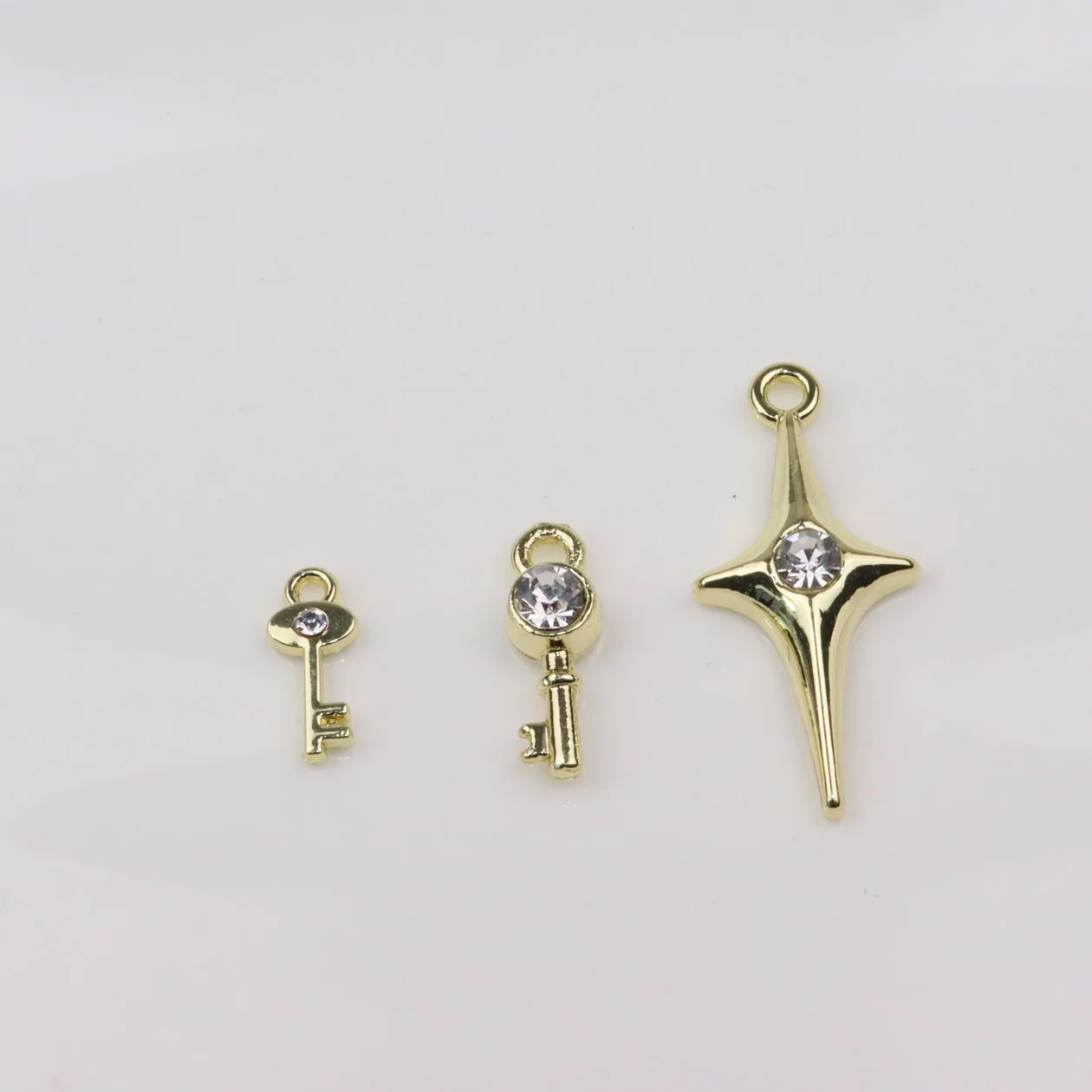 

Eruifa 10pcs Key Star With Rhinestone Coin Zinc Alloy Necklace,Earring Bracelet Jewelry DIY Handmade 3 Styles