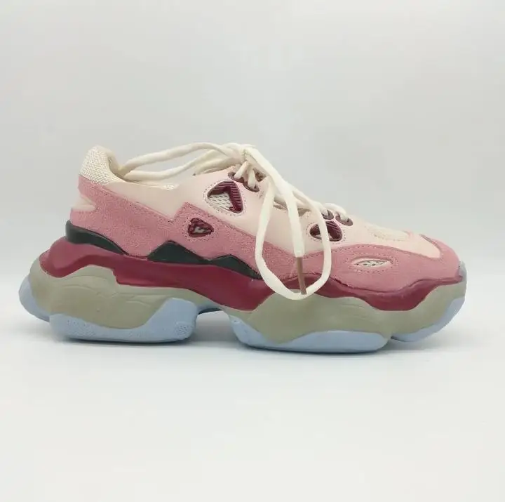 

Women's Mozione Sneaker Chunky REF Sneakers 900