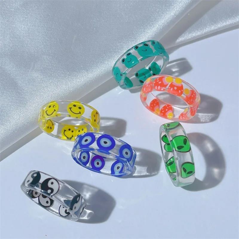 

Fashion Girl Yellow Smiley Green Frog Acrylic Resin Rings Vintage Transparent Aesthetic Lady's Finger Jewellery Ring For Women