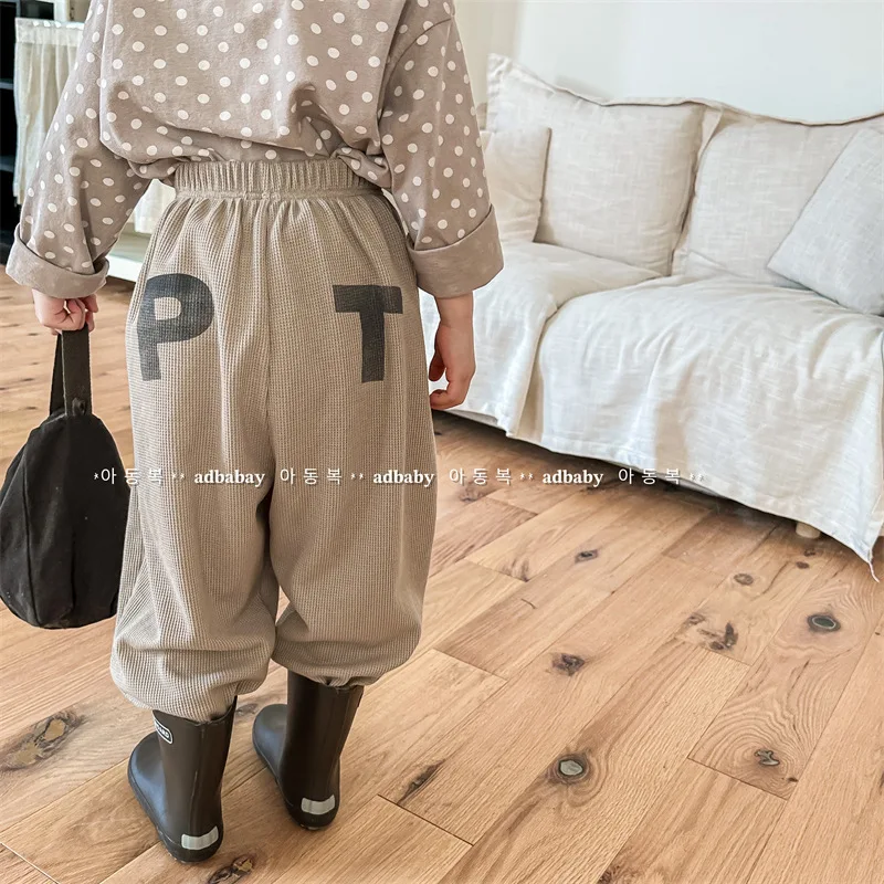 

Спортивные брюки для мальчиков, тонкие спортивные штаны с принтом букв, повседневные штаны для маленьких девочек в Корейском стиле, на весну