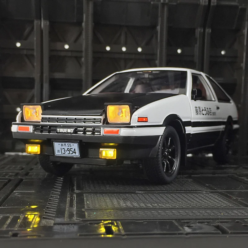 Модель автомобиля 1/20 инициирующая D Toyota AE86 Игрушечная модель литые из сплава