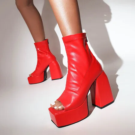 

Big size Oversize Large size sandals for women and ladies Square toe thick sole open toe thick heel sandals are minimalist