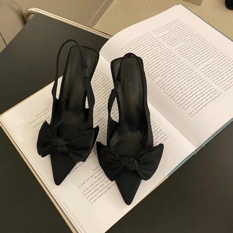 

Snow on women's Ribbon stiletto