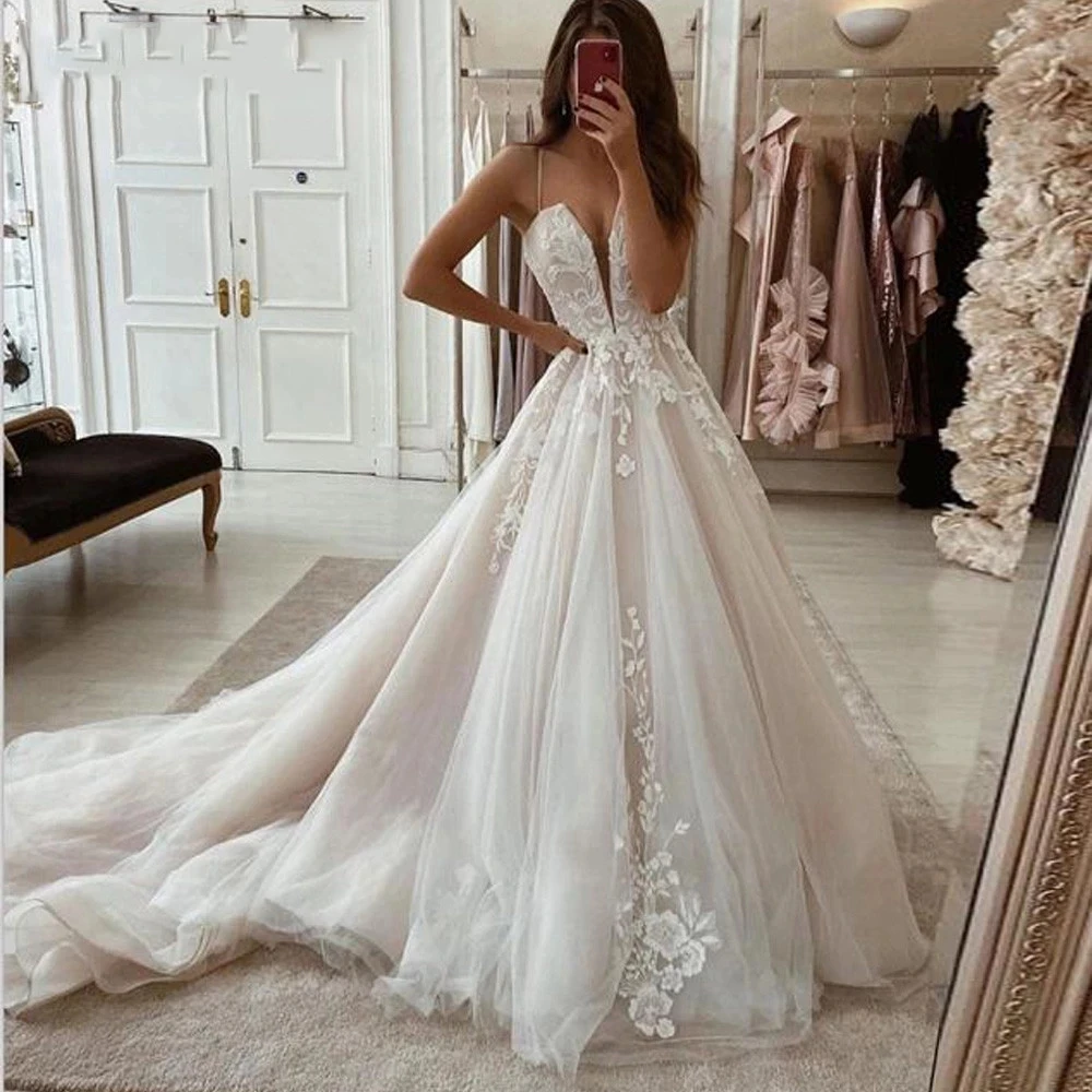 

ANGELSBRIDEP Deep V-Neck Ball Gown Wedding Dresses Vestido De Noiva Fashion Strap Applique Lace Brides Dresses Plus Size