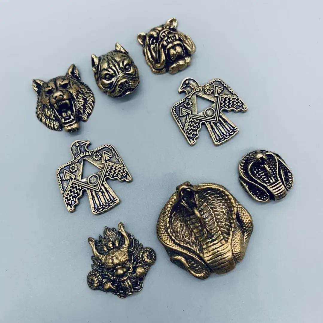 

Retro Eagle Wolf Snake 3D Carving DIY Metal Badge for Kerosene Petrol Lighter Handmade Decor Accessory Smoking Gadget Man Gift