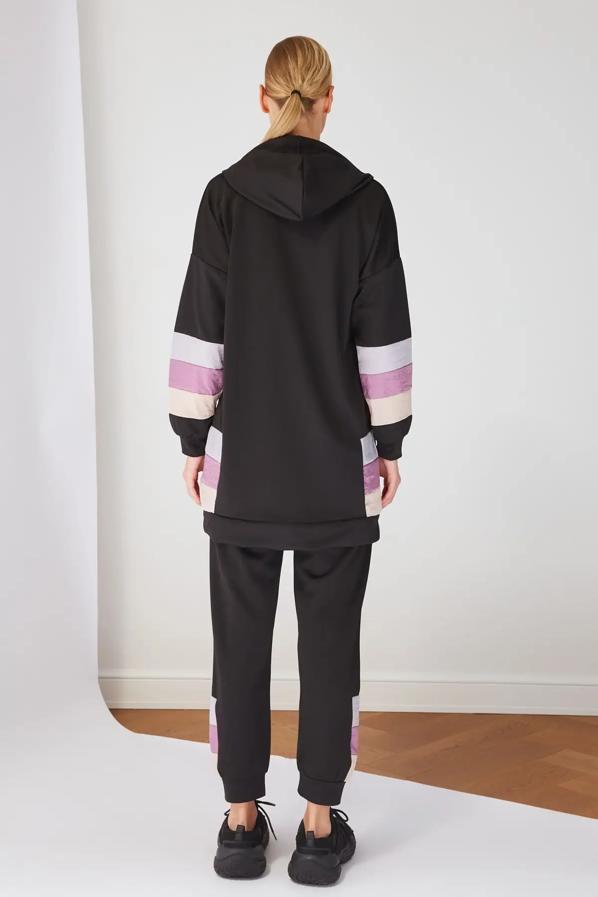

Trendyol Panelli Knitting Tracksuit Set TCTSS21EM0089