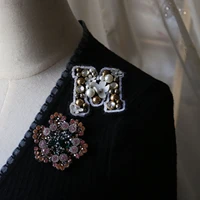 fashion flower letter beaded patches for clothing sew on rhinestone sequins parches pearl appliques decoration