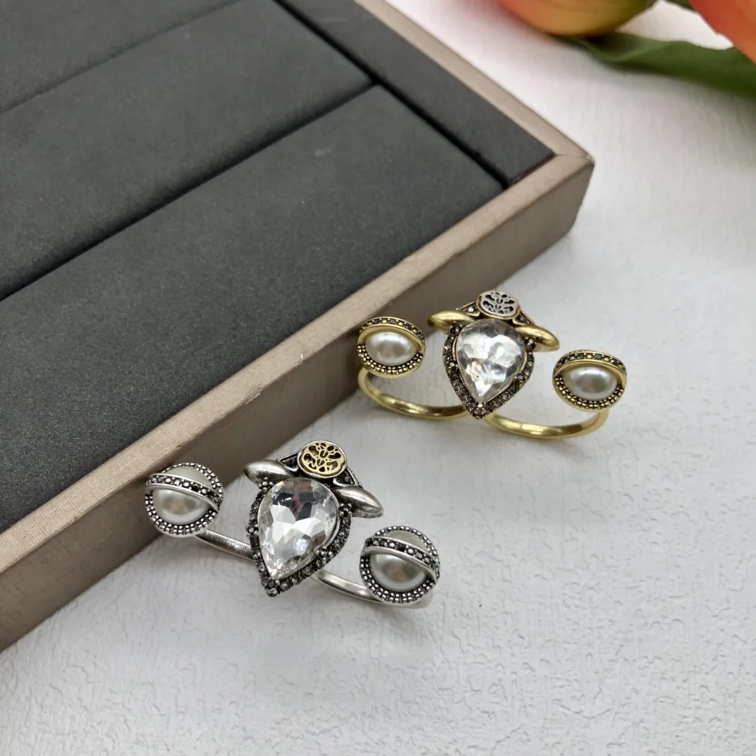 

European and American fashion Vintage zircon ring