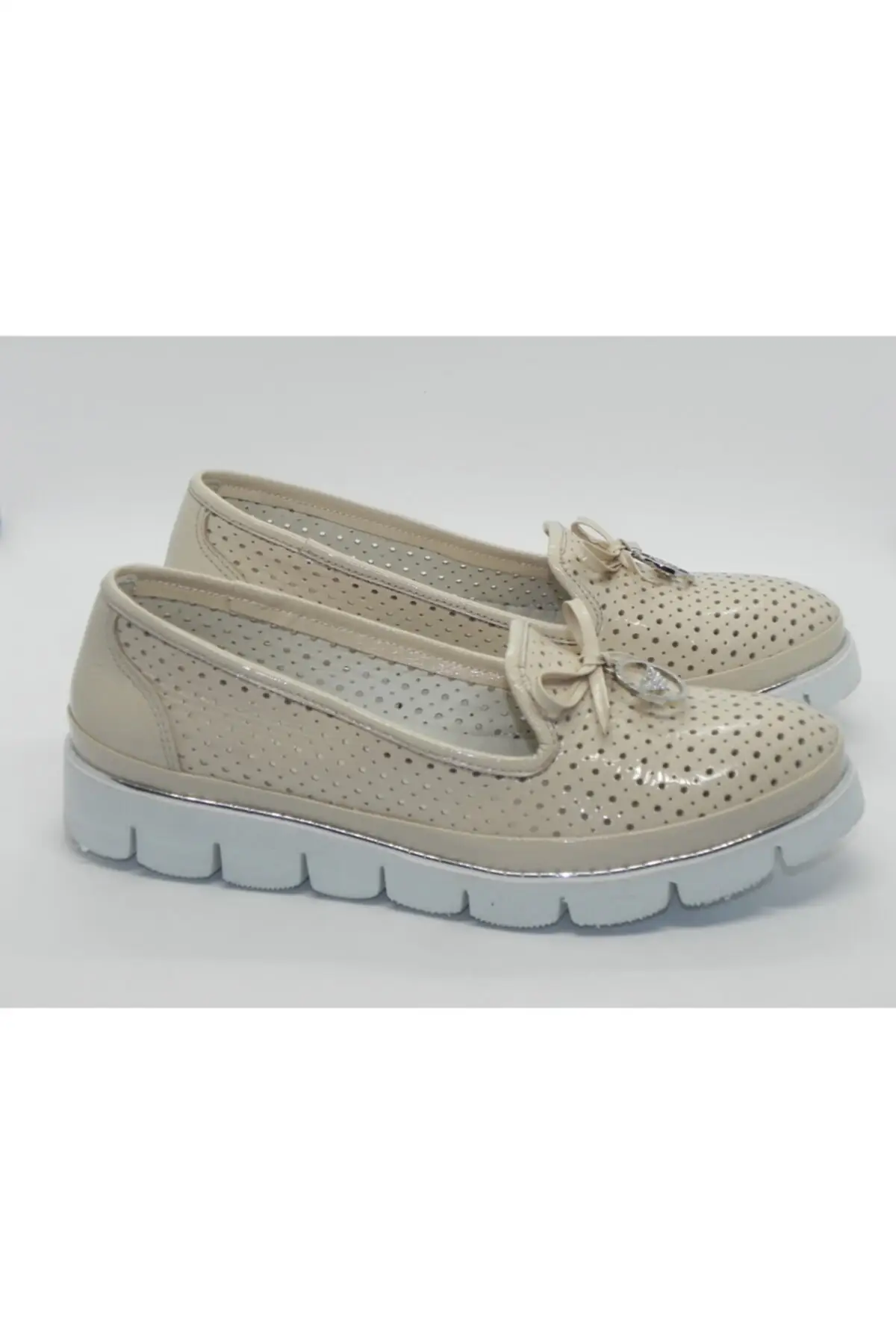 

Women Flats Shoes Beige Patent Leather Fashion Flats For Ladies Casual Shoes Elegant Flat Summer Footwear