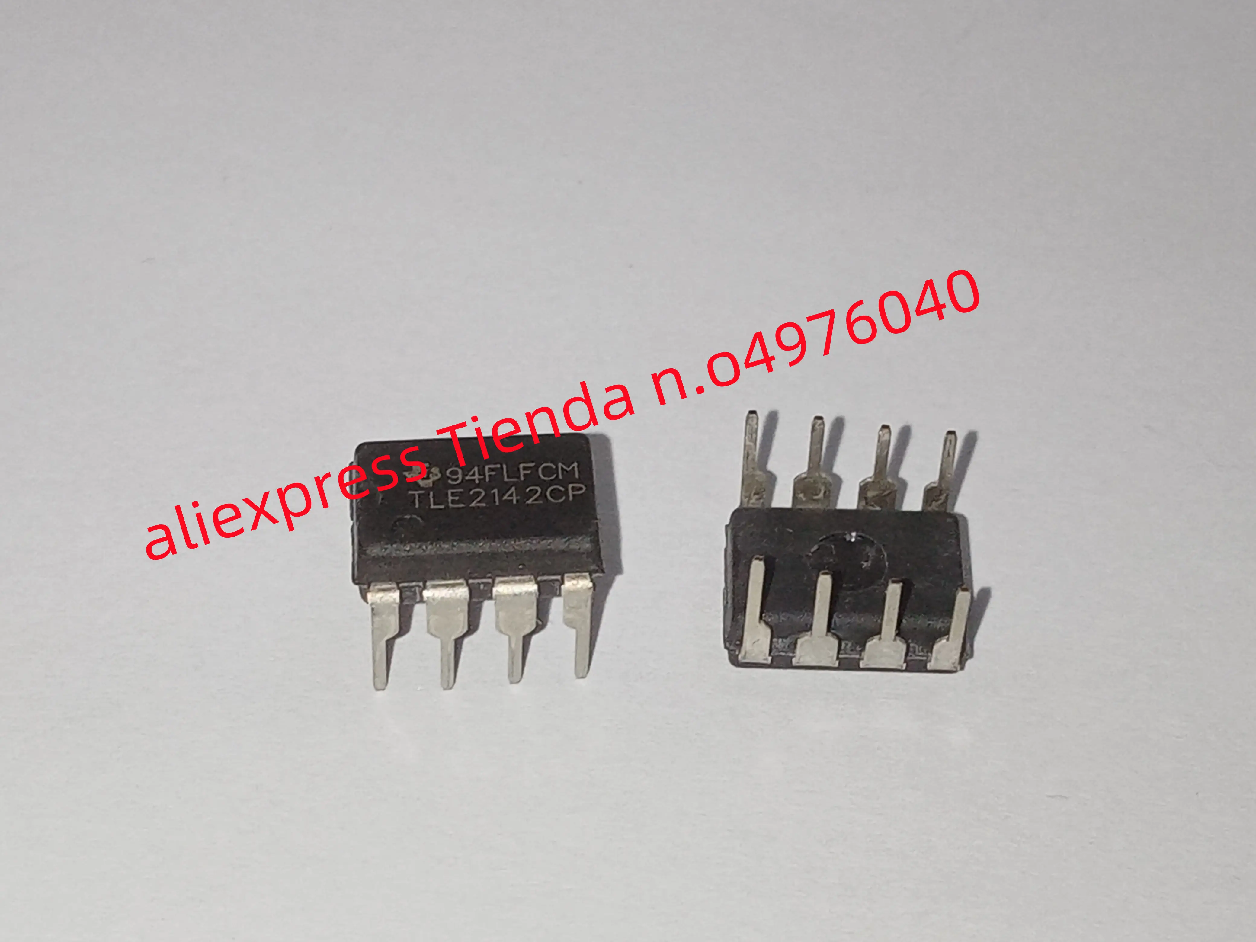 

TLE2142CP TLE2142 DIP-8 новый импортный оригинал