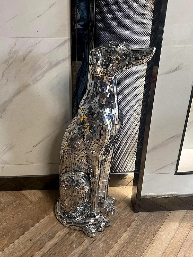 ديكور المنزل التماثيل الكلب النمط الأوروبي السلوقي التماثيل غرفة المعيشة مطعم دراسة الإبداعية كبيرة الطابق الفن الديكور هدية