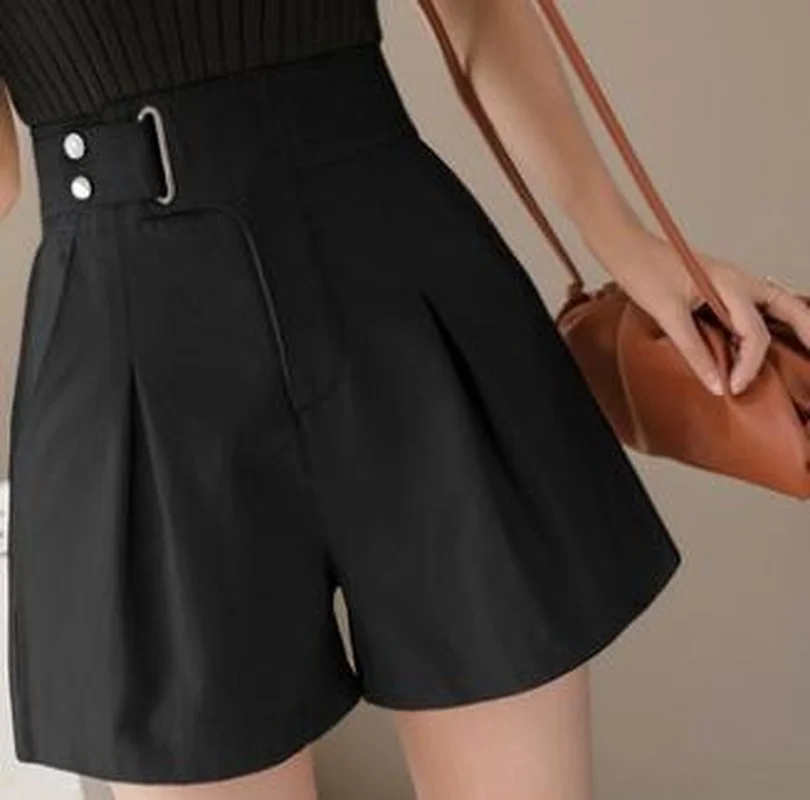 2021 Summer Women Casual Pleated Fold Elegant Shorts Korean Female High Waisted Black Beige Khaki Wide Leg Shorts Office Lady