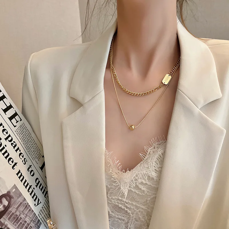 

Double layer Laminated Clavicle Chain Women Light Luxury Niche Design Pendant Necklace Neck Mom Accessories Chains Necklaces