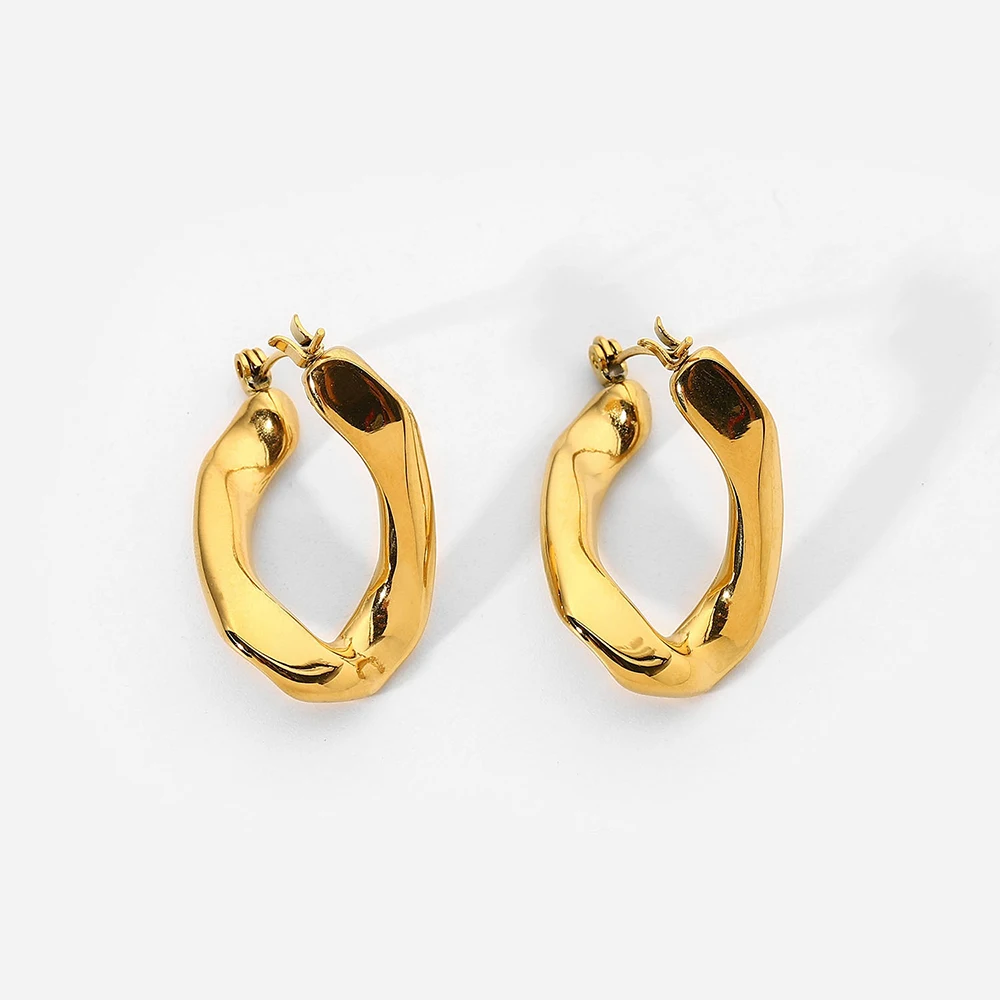 

2023 New Chunky IP 18K Gold Plated Stainless Steel Bold Cuban U Twisted Hoop Earrings for Women Tarnish Free Jewelry Gift