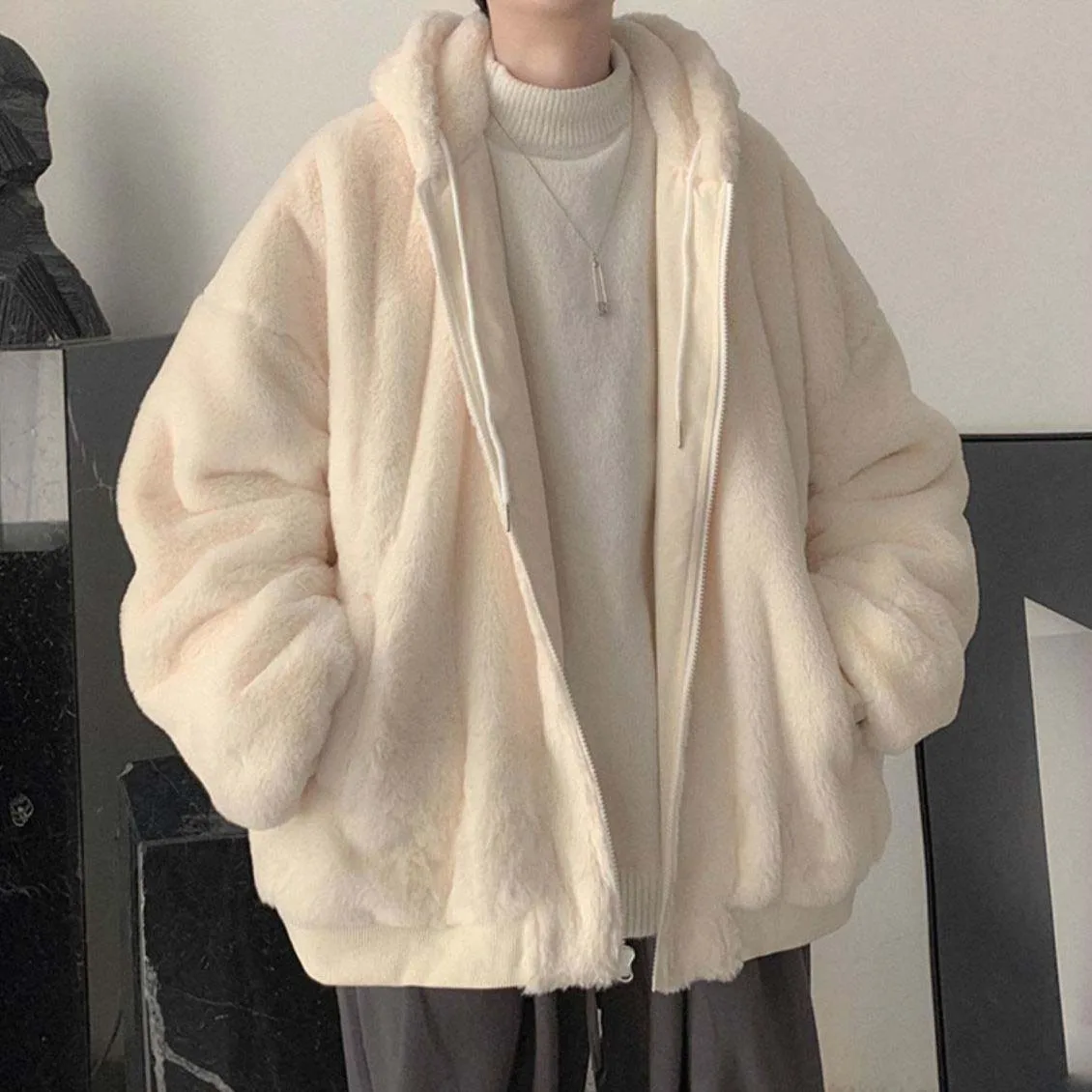 Короткая стильная женская парка с капюшоном двухсторонняя теплая из овечьей