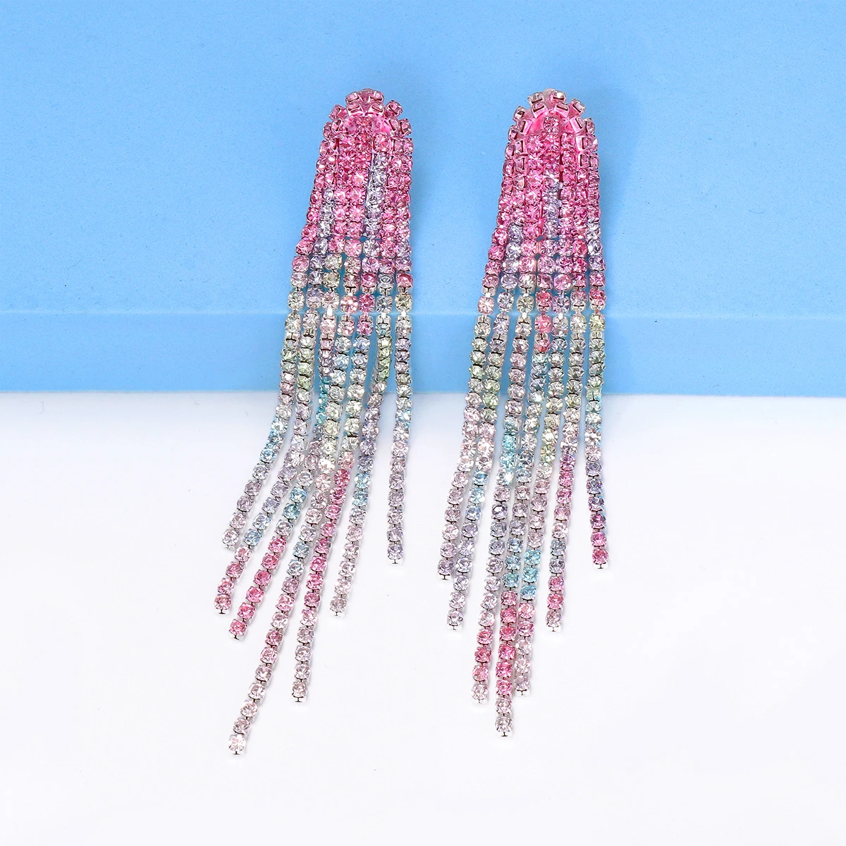 

2023 New Fashion Gradient Pink Crystal Tassel Drop Earrings for Women Elegant Banquet Party Accessories Luxury Jewelry Earrings