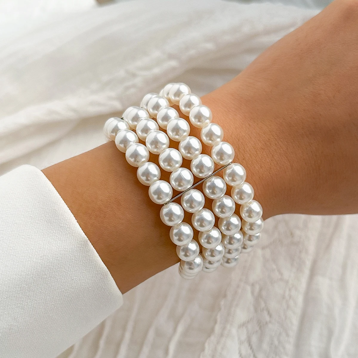 

Elegant Layered Pearl Beads Bracelets for Women Trendy Wide Beaded Hand Chains 2023 Fashion Jewelry Weddings Accessories Girls