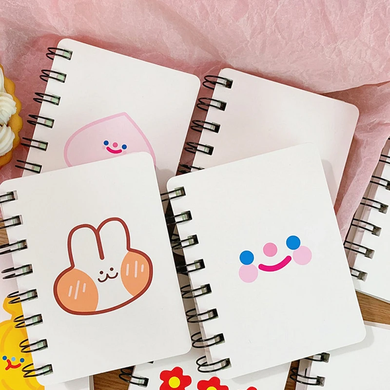 Милый мультяшный облако улыбающееся лицо спираль книжка Кролик Радуга свободный