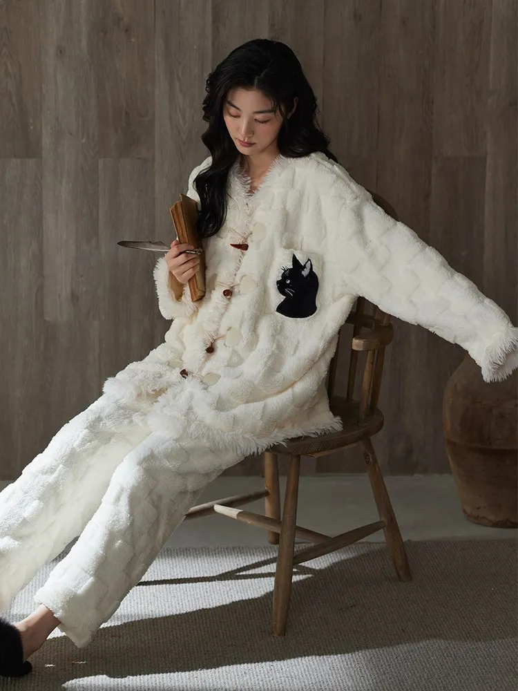 Пижамы из кораллового флиса женские осенне-зимние новинки 2024 теплый