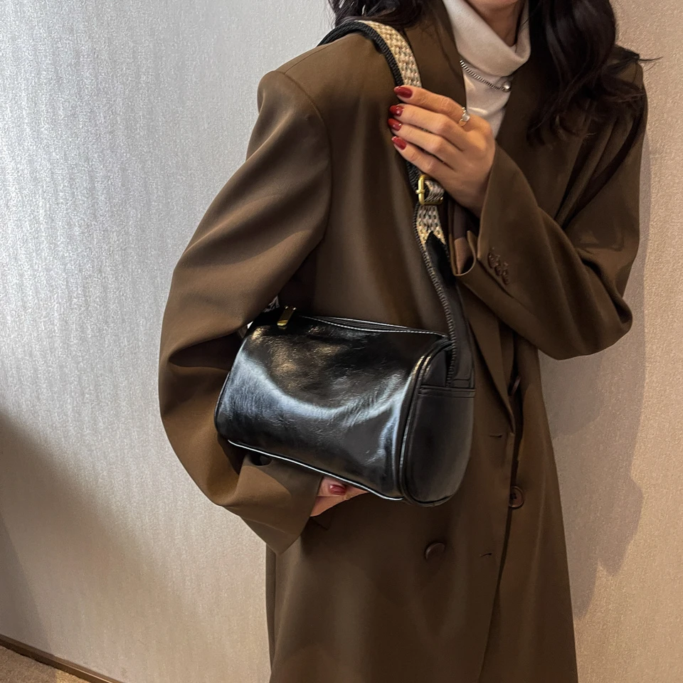 

ELM BAY|Advanced autumn and winter broadband small bag for women New fashion retro shoulder bag Western style messenger bag