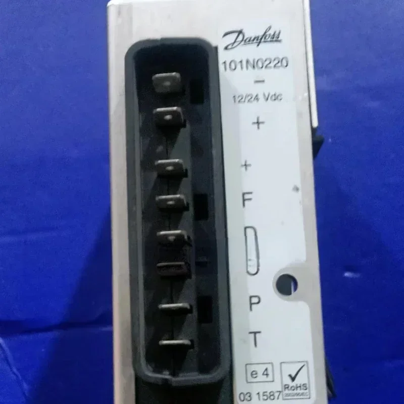 Приводной модуль Danfoss для преобразователя компрессора 101N0220 DC 12/24 в