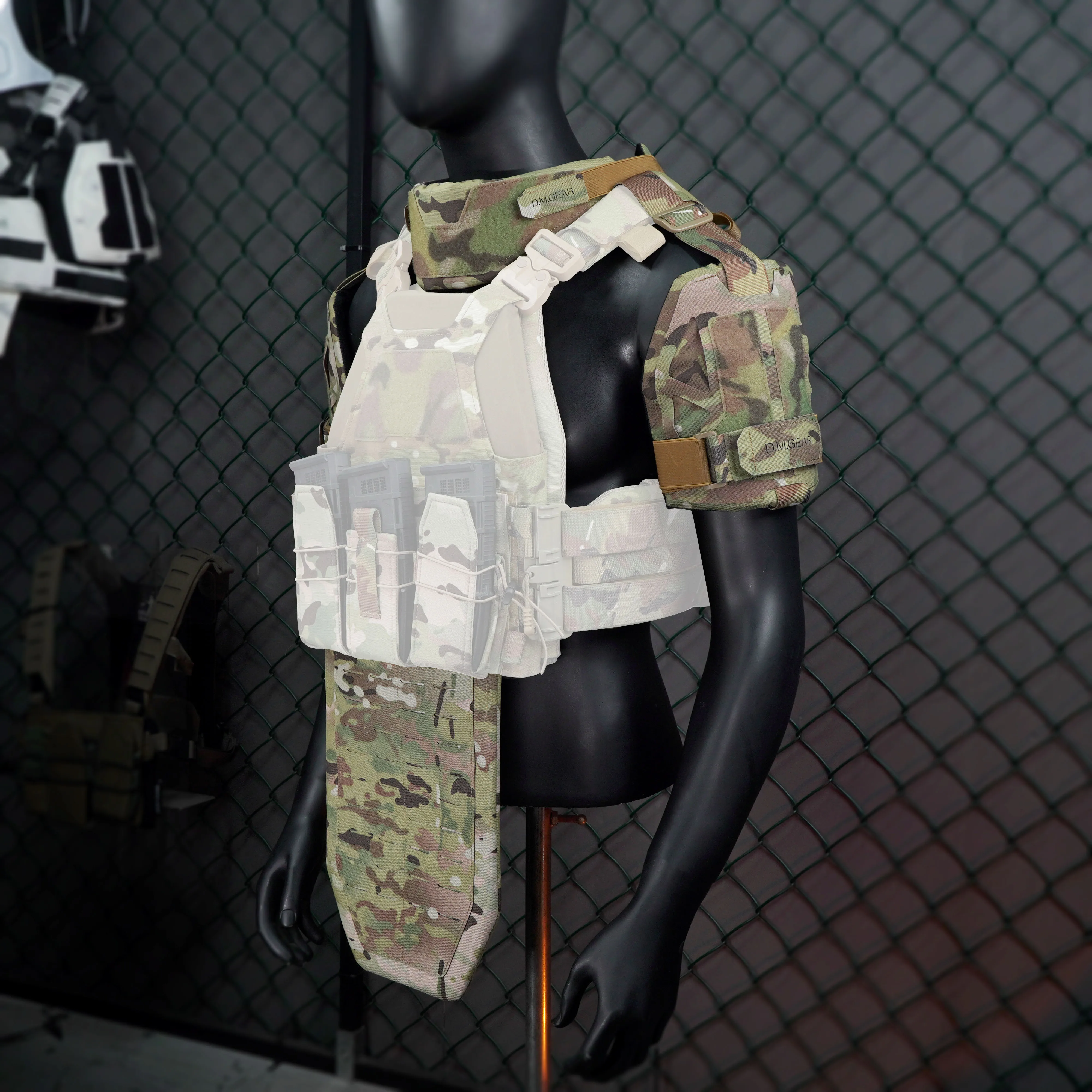

Tactical Vest Universal Type Collar Guard Neck Guard Shoulder Guard Suitable for JPC FCSK 6094 CPC Hunting Gear Accessories