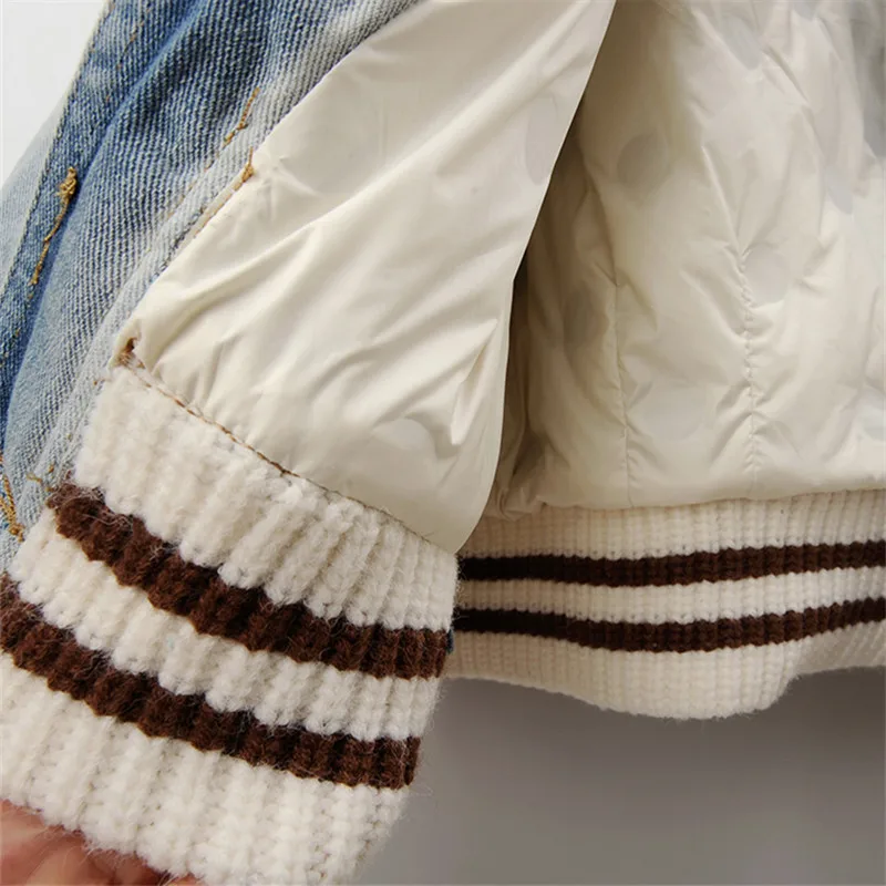 Джинсовая куртка из натурального меха лисы с хлопковой подкладкой женская