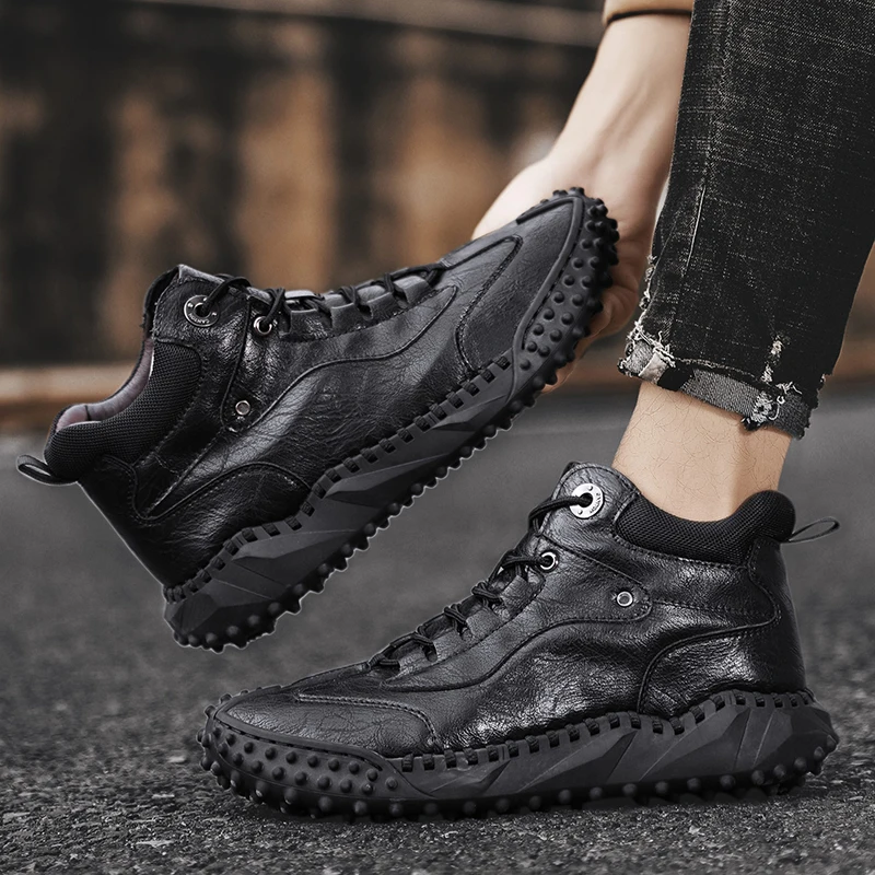 2022 New Fall Winter Men's Golf Shoes Classic Nail free Comfort Golf Training Sneakers Men's Lawn Non slip Golf Sneakers