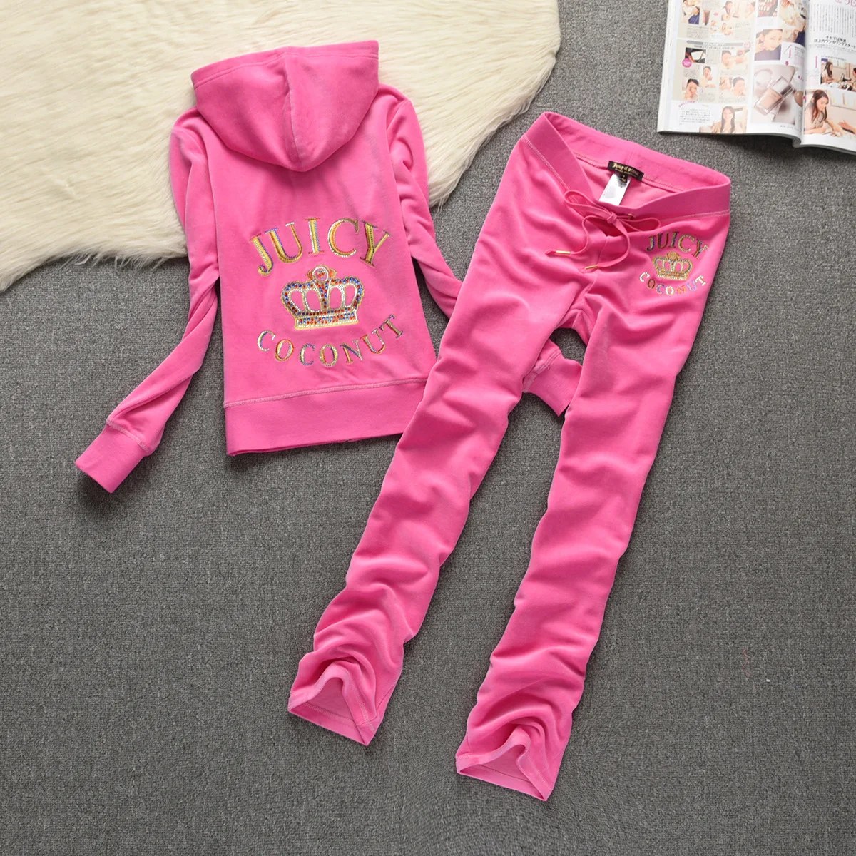 

Spring/Summer sportswear Brand velvet fabric sportswear Fleece 2-piece suit Shorts set Fat girl sportswear