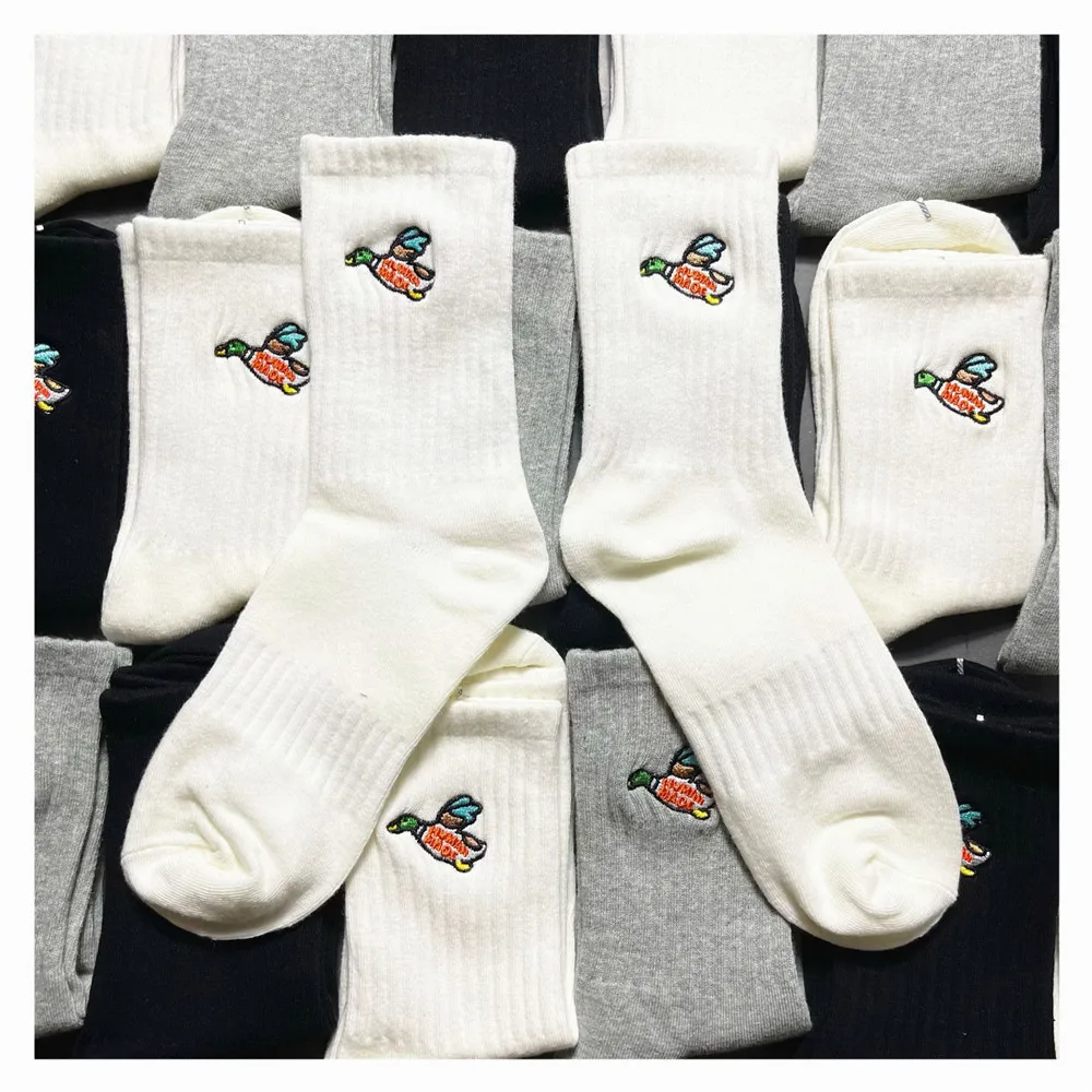 Men Fashion Street Cotton Socks Duckling Flying Little Duck Embroidery Japanese Brand Cartoon Embroid Human Made Sports Socks