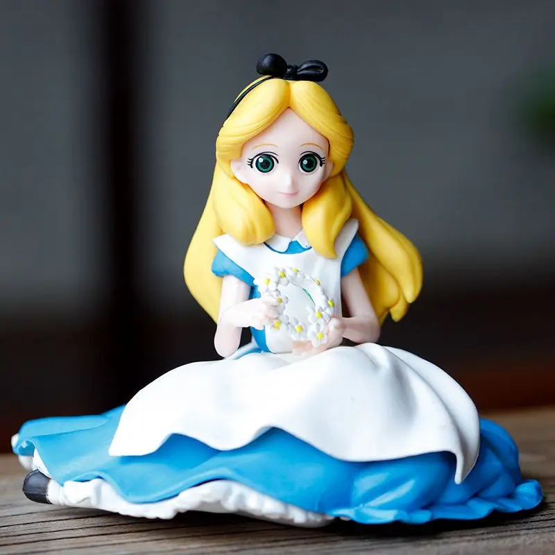 10cm Disney Alice in Wonderland Figure Toys Cartoon Anime Alice PVC Model Doll Cake Desktop Decoration Children's Birthday Gifts