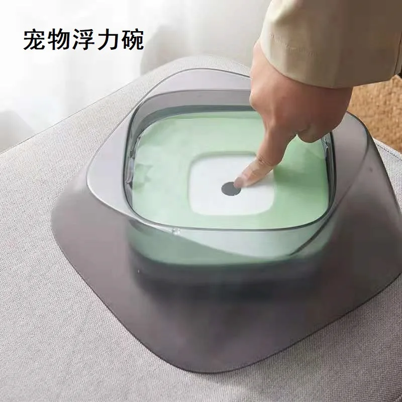 

Дозатор воды для собак и кошек, устройство для самозащиты от влаги и брызг