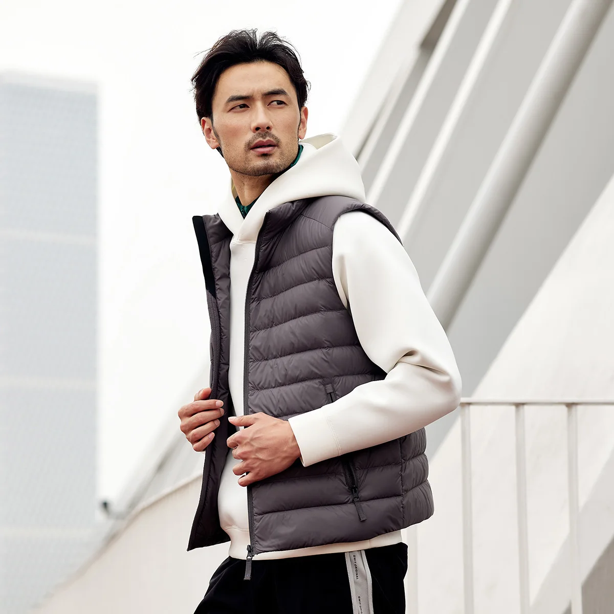 TANBOER Filling Power 600+ Anti-wrinkle Winter Vest Packable 90% Duck Down Sleeveless  Jakcet TF216023
