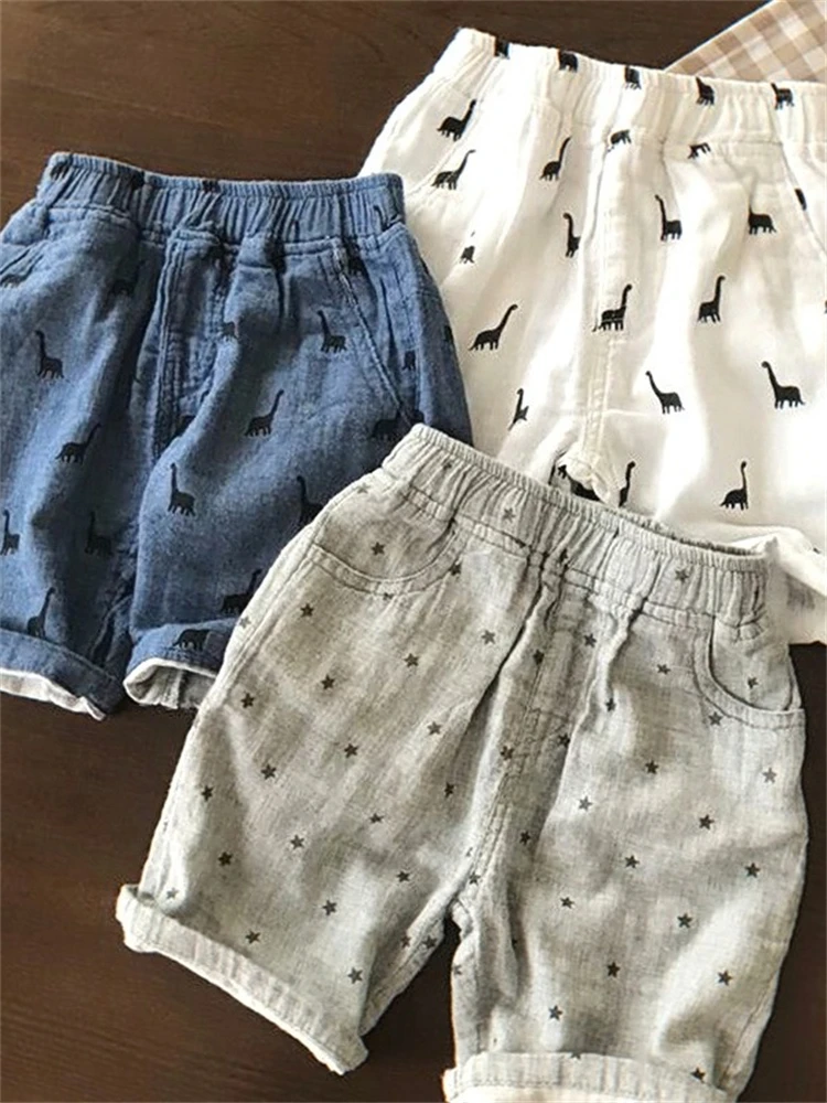 

Детские короткие брюки, летние мягкие джинсы, хлопковые тонкие простые удобные повседневные модные брюки в Корейском стиле для мальчиков и девочек