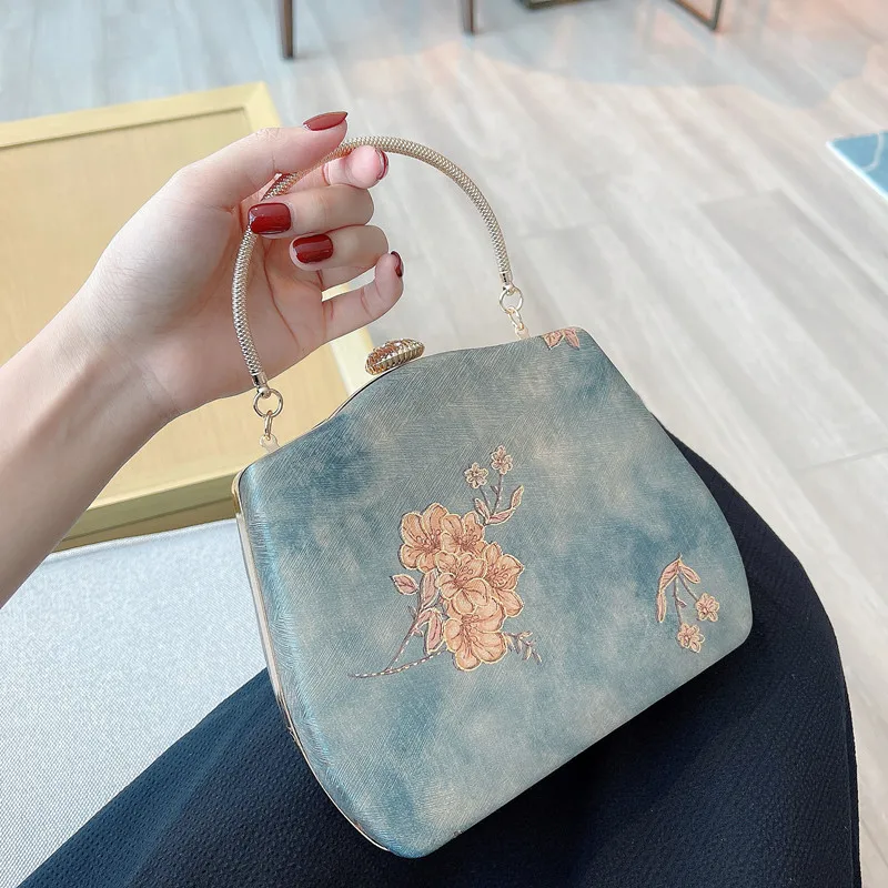 

New Cheongsam Classical Small Handbag Clutch Embroidered Ancient Style Han Chinese Clothing Vintage Siteng Same Style Women Bag