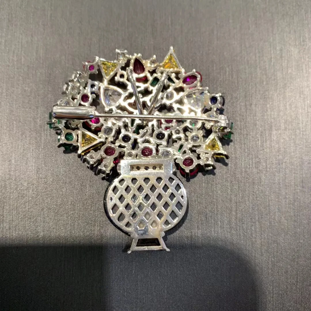 Женская Винтажная брошь из серебра 925 пробы с фианитом 50 х45 мм