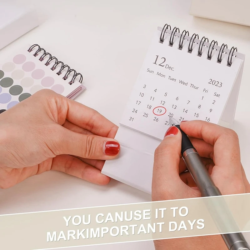 Мини-настольный календарь на 2023-2024 годы работает от восьми 2023 до дела маленький