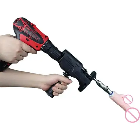 Бөтелкесі бар есектегі қыз