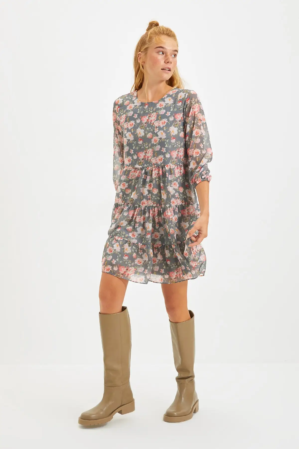 

Trendyol Flower Decorated Dress TWOAW22EL0165